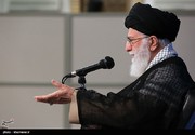 امام خامنه‌ای: اینکه می‌گویند ژن یا ژنِ [خوب]! اعتباری ندارد/ گاهی اوقات پدر یک صفت خوبی دارد، پسر ندارد/ و گاهی پسر یک صفت خوبی دارد که پدر ندارد